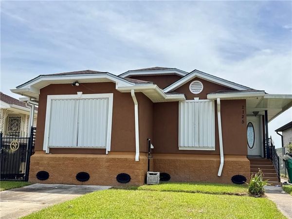 2125 CONSTANTINE Drive , Marrero, LA 70072