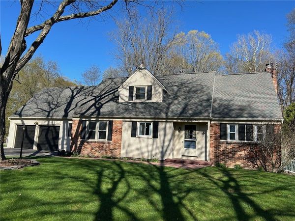 581 Bending Bough Drive, Webster, NY 14580