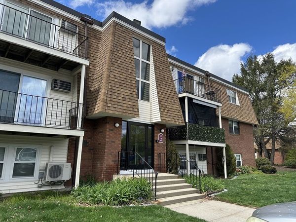 80 Damon Road, Unit 2303, Northampton, MA 01060