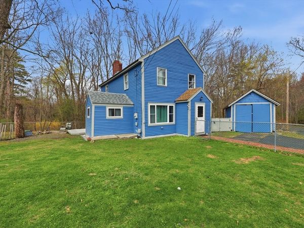 8 Stones Corner Road, Berlin, MA 01503