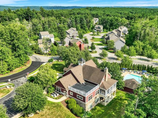 163 Woodview Way, Unit 2, Manchester, NH 03102