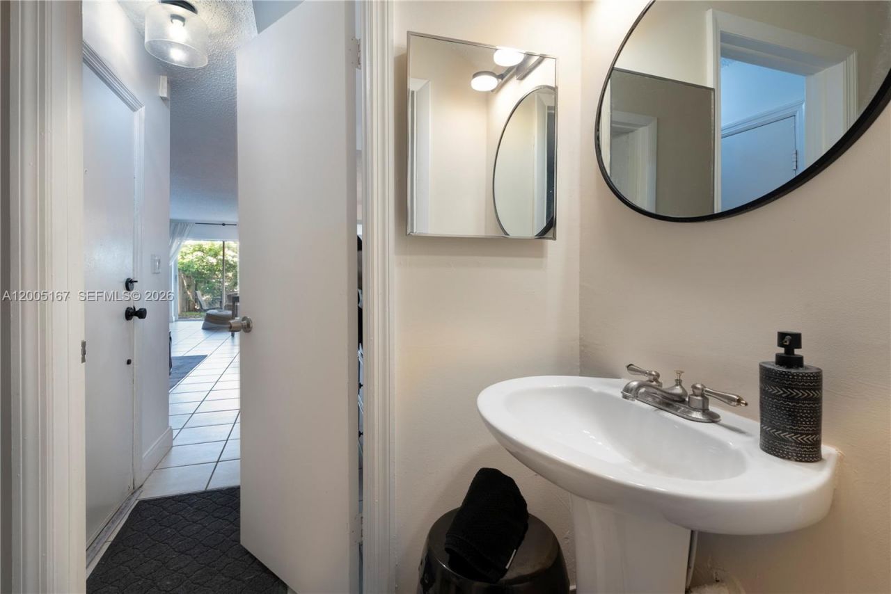 20801 SW 83rd Ave , Cutler Bay, FL 33189 Photo