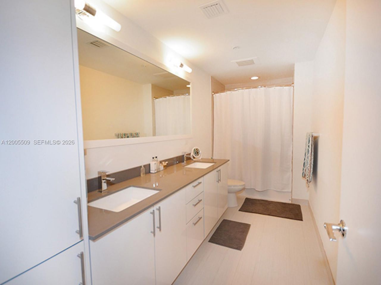 999 SW 1st Ave , Unit 1611, Miami, FL 33130 Photo