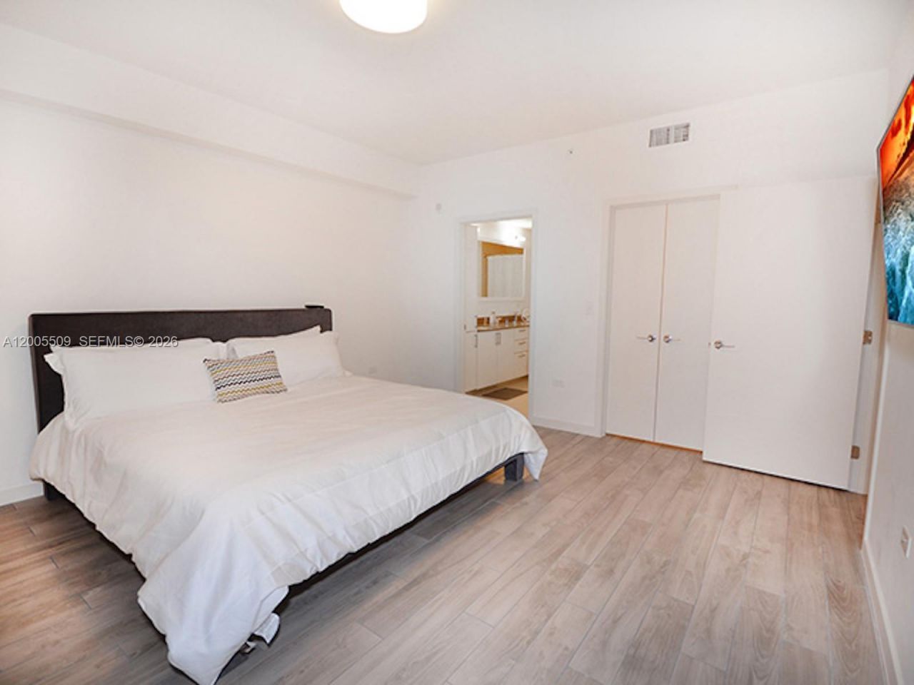 999 SW 1st Ave , Unit 1611, Miami, FL 33130 Photo