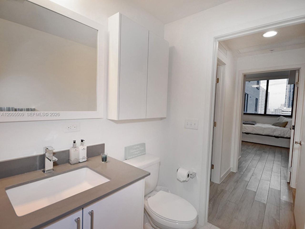 999 SW 1st Ave , Unit 1611, Miami, FL 33130 Photo