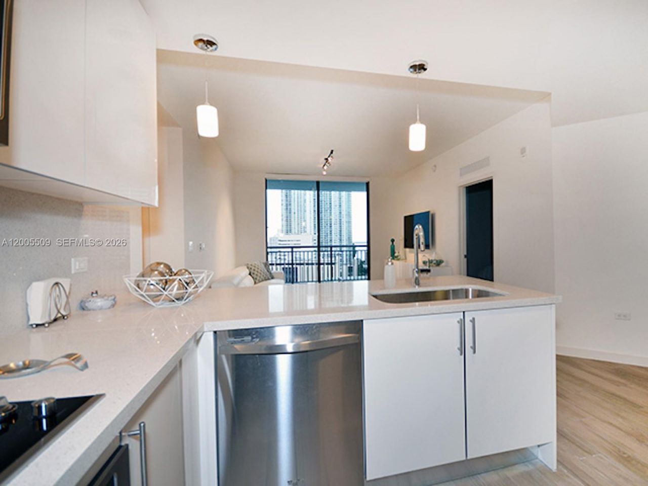 999 SW 1st Ave , Unit 1611, Miami, FL 33130 Photo