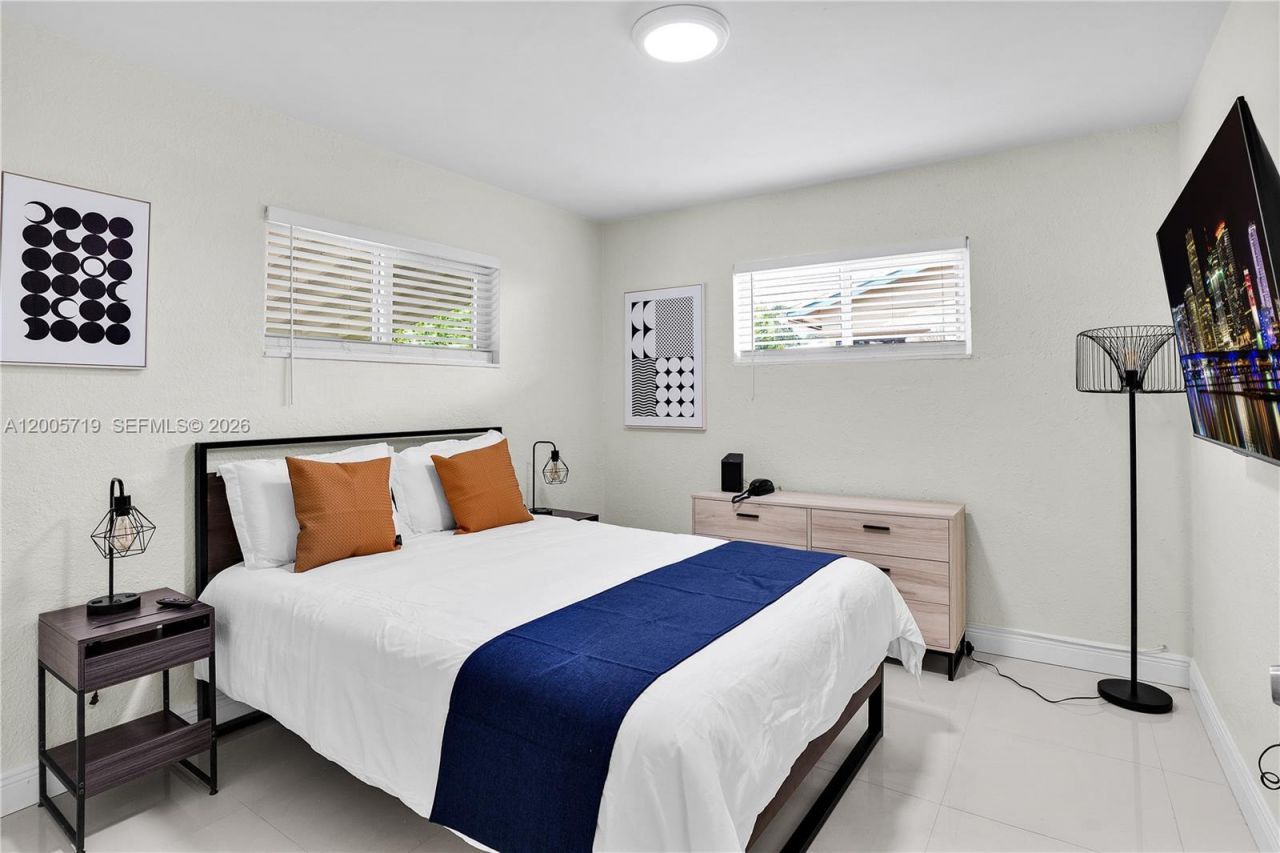 6452 Custer, Hollywood, FL 33024 Photo