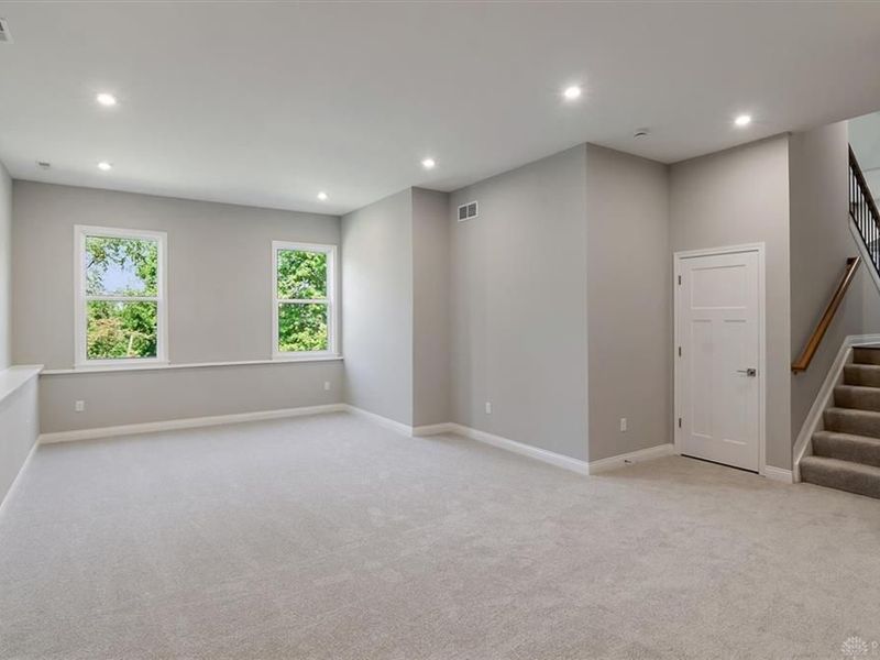 2460 Bent Grass Drive, Beavercreek, OH 45431 Photo 11