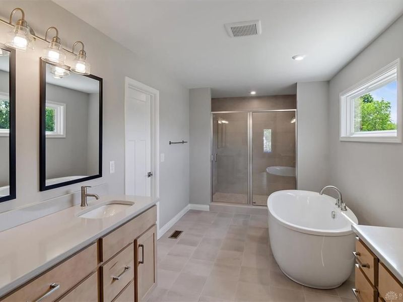 2460 Bent Grass Drive, Beavercreek, OH 45431 Photo 18