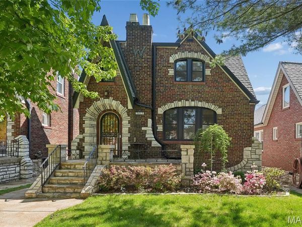 5612 Rosa Avenue, St Louis, MO 63109