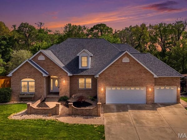 216 Eden Park Boulevard, Shiloh, IL 62269