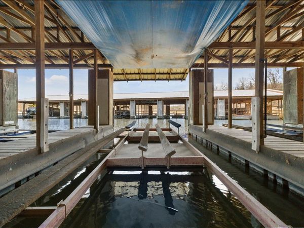 Slip 3A CR 47 , Henderson, AR 72544