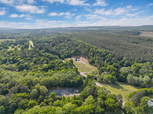 1303 Casa Aplin Road, Perryville, AR 72126