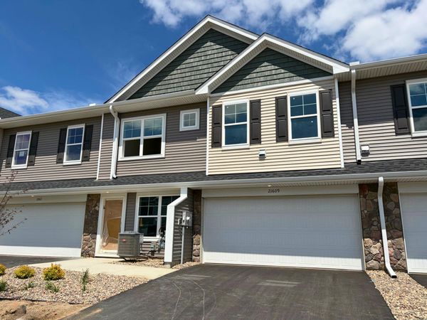 21609 Azalea Lane, Farmington, MN 55024