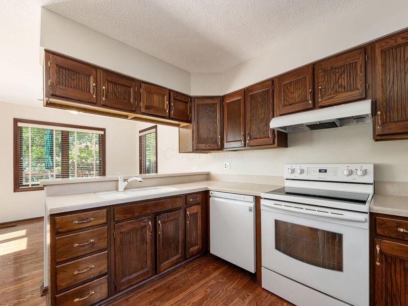 2319 Sonnington Drive, Dublin, OH 43016 Photo 11