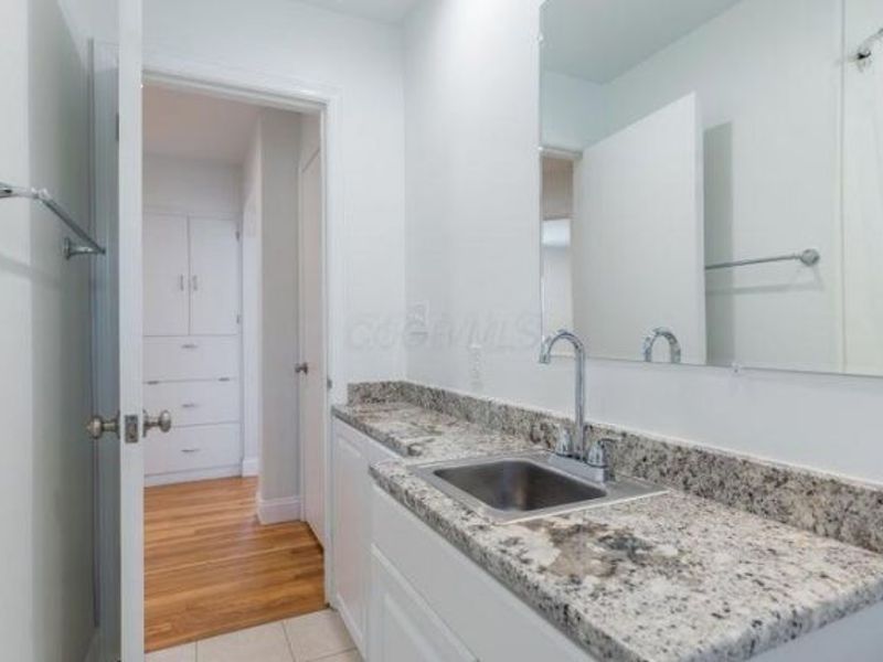 1966 Zollinger Road, Columbus, OH 43221 Photo 17