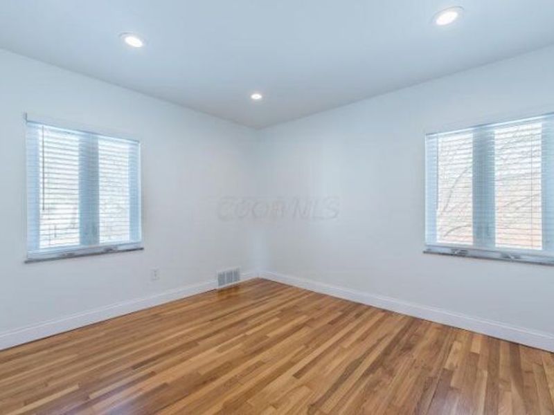 1966 Zollinger Road, Columbus, OH 43221 Photo 19