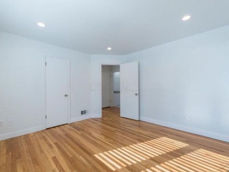 1966 Zollinger Road, Columbus, OH 43221 Photo 24