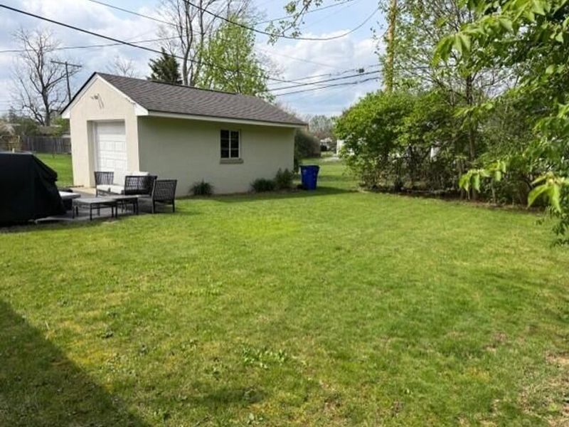 1966 Zollinger Road, Columbus, OH 43221 Photo 3