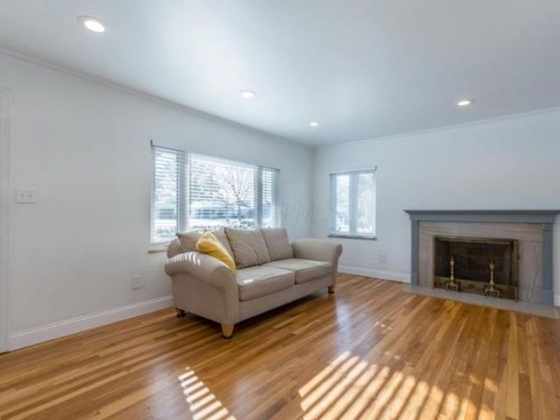 1966 Zollinger Road, Columbus, OH 43221 Photo 4