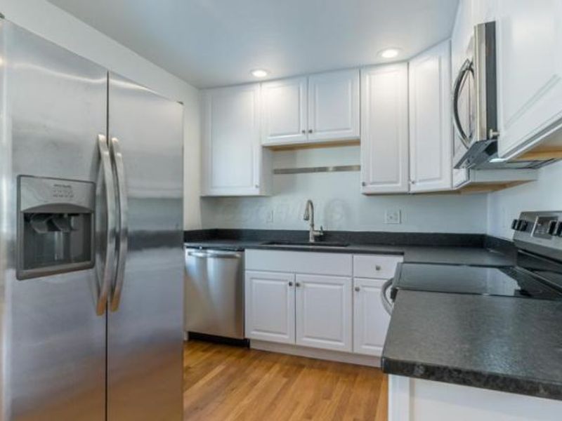 1966 Zollinger Road, Columbus, OH 43221 Photo 9