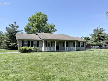 44 Windswept Lane, Russell Springs, KY 42642
