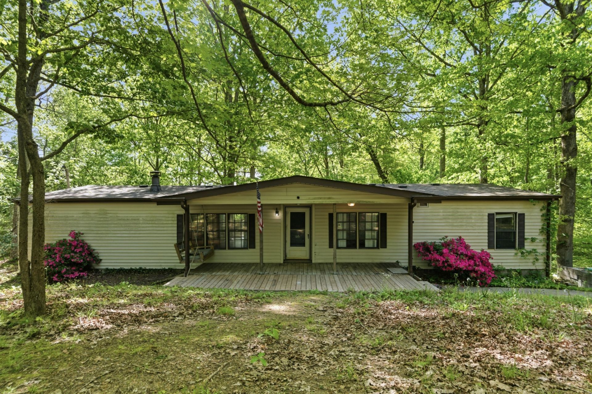 1020 Peery Cir, Kingston Springs, TN 37082 Main Photo
