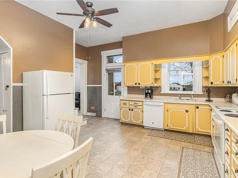 6105 New Carlisle Pike, Bethel Township, OH 45504 Photo 15