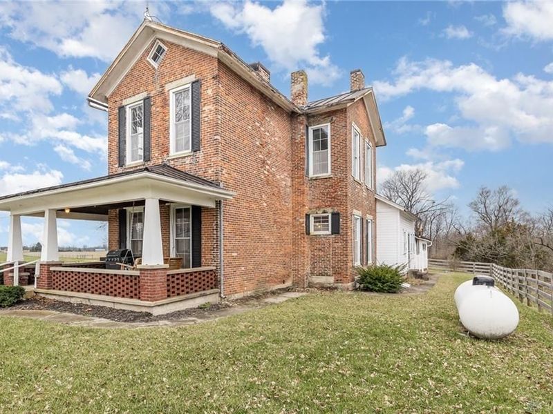 6105 New Carlisle Pike, Bethel Township, OH 45504 Photo 3