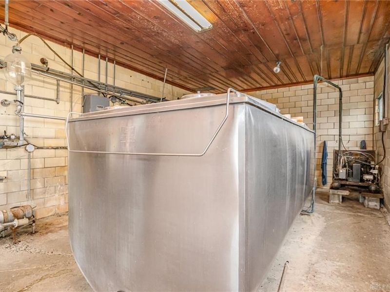 6105 New Carlisle Pike, Bethel Township, OH 45504 Photo 32