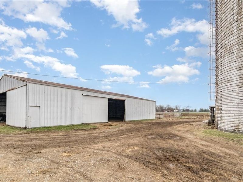 6105 New Carlisle Pike, Bethel Township, OH 45504 Photo 33