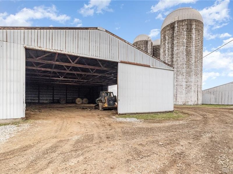 6105 New Carlisle Pike, Bethel Township, OH 45504 Photo 35