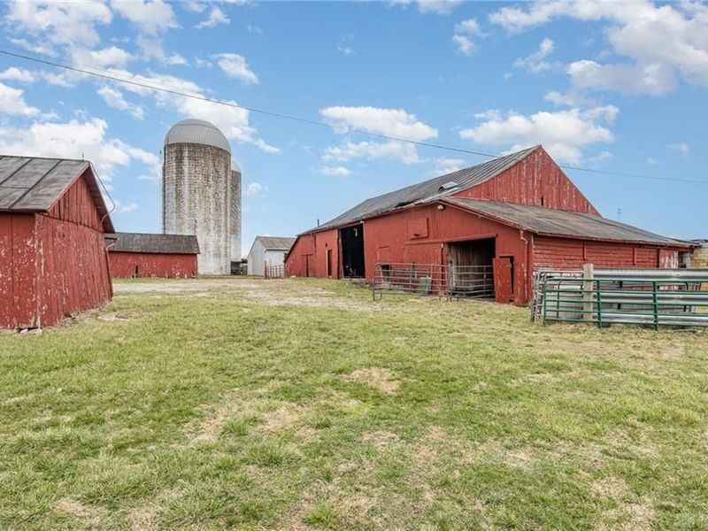 6105 New Carlisle Pike, Bethel Township, OH 45504 Photo 38