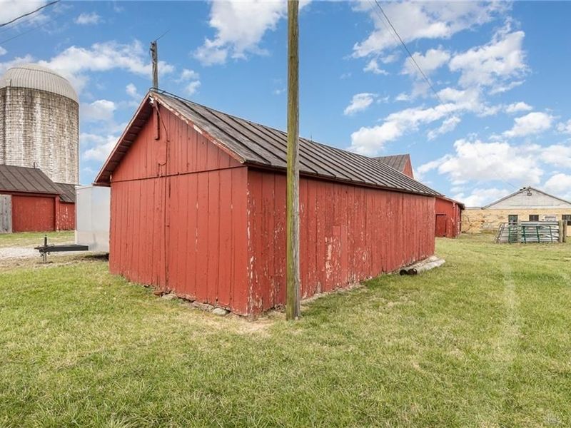 6105 New Carlisle Pike, Bethel Township, OH 45504 Photo 39