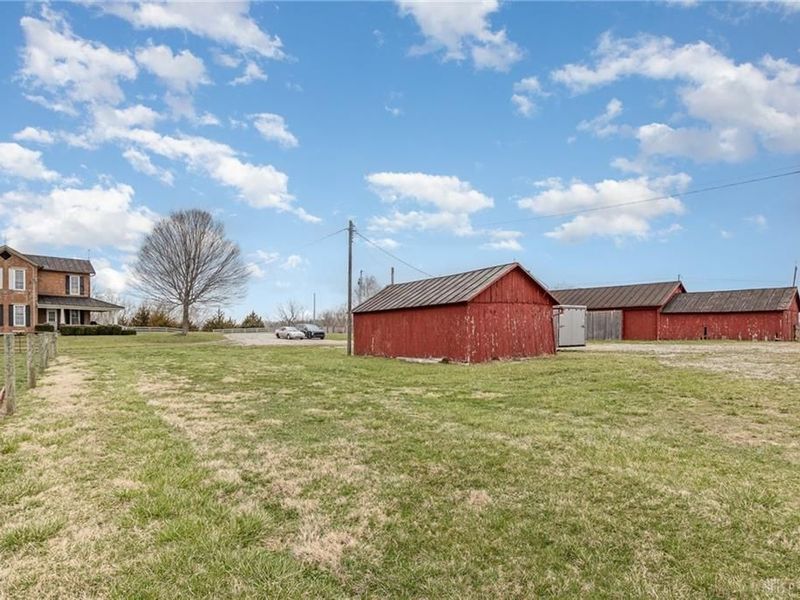 6105 New Carlisle Pike, Bethel Township, OH 45504 Photo 40