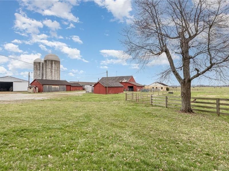 6105 New Carlisle Pike, Bethel Township, OH 45504 Photo 41