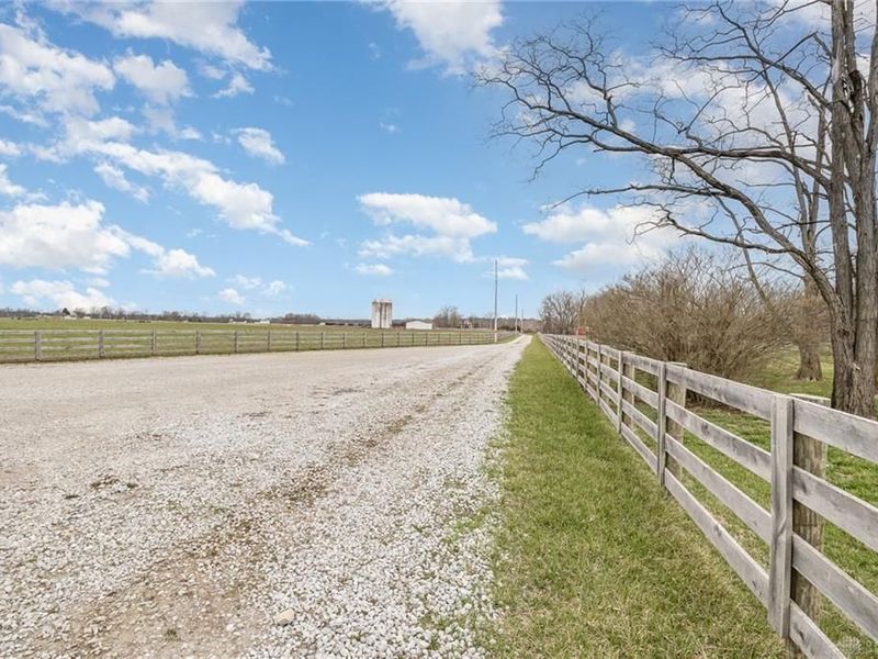 6105 New Carlisle Pike, Bethel Township, OH 45504 Photo 45