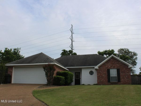 1010 Riverwood Cove, Pearl, MS 39208