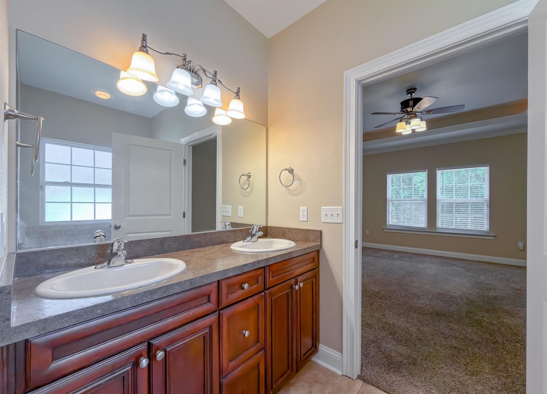 332 Sand Pine Circle , Midway, FL 32343 Photo