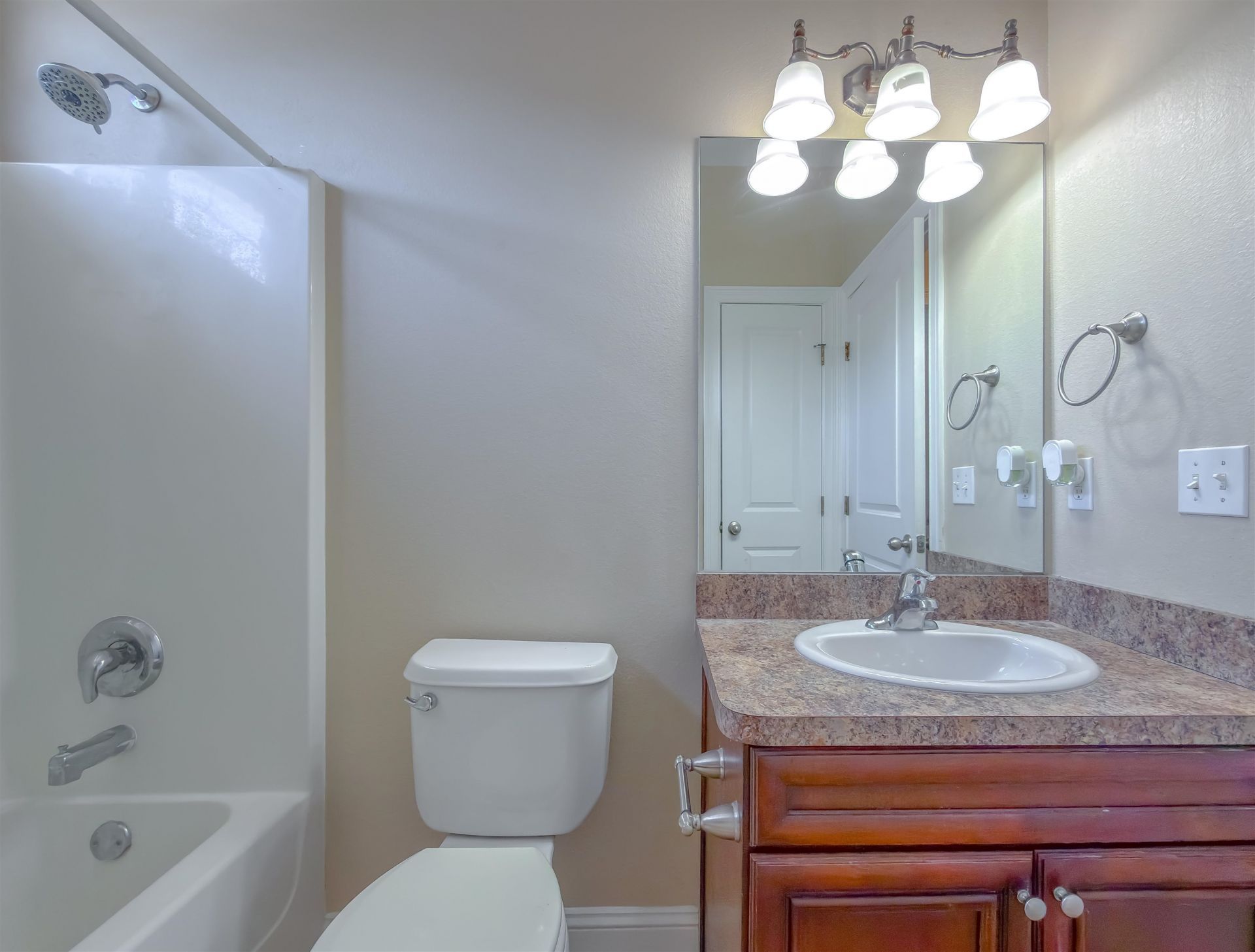 332 Sand Pine Circle , Midway, FL 32343 Photo