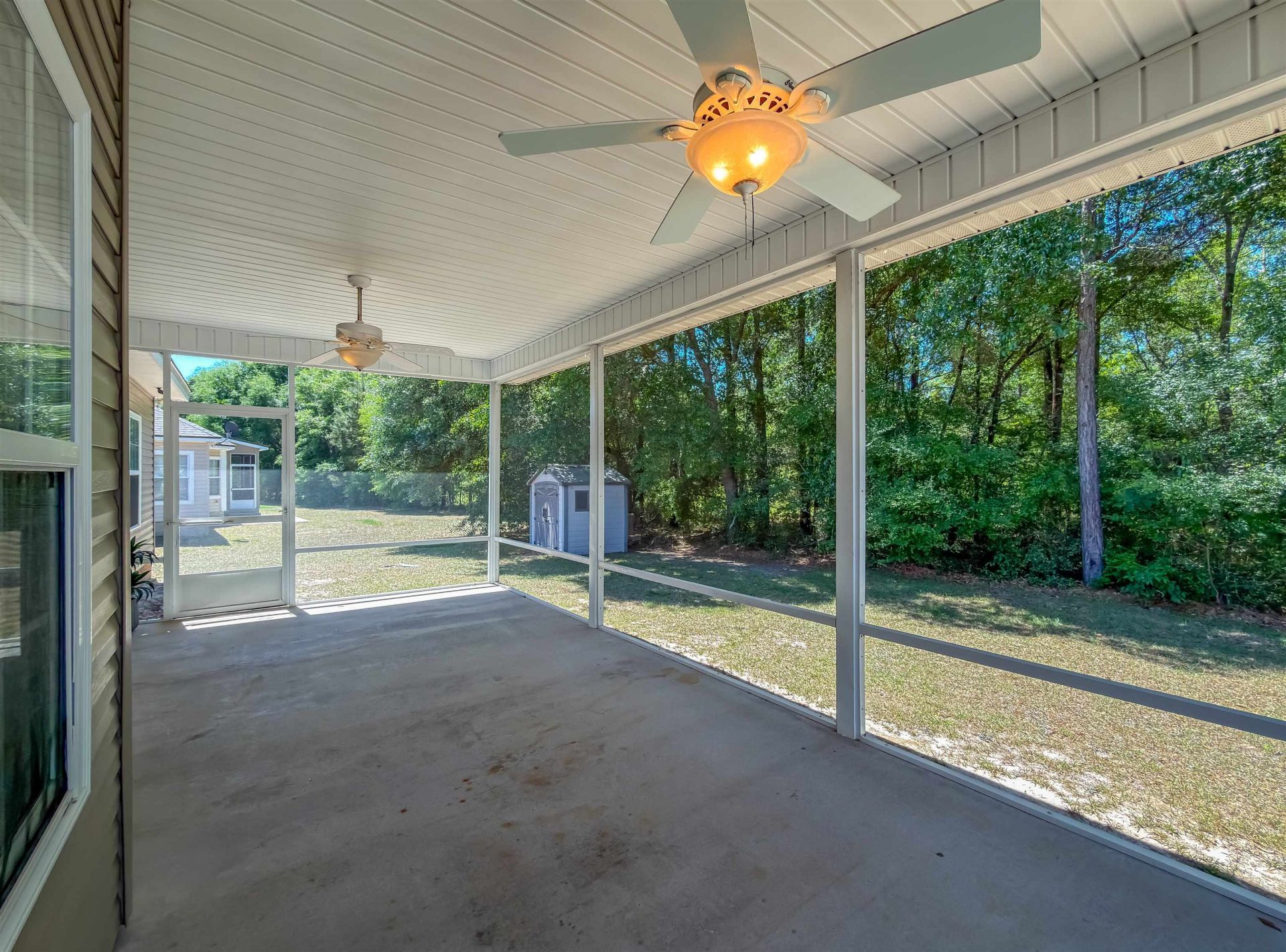 332 Sand Pine Circle , Midway, FL 32343 Photo