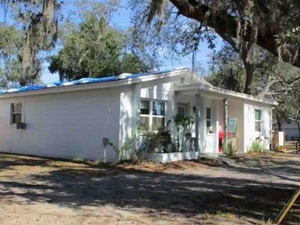 10002 Takomah Trail , Tampa, FL 33617