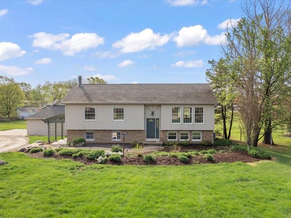 1205 W State Street , Mahomet, IL 61853