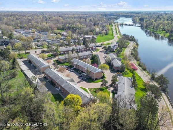 3333 Moores River, Lansing, MI 48911
