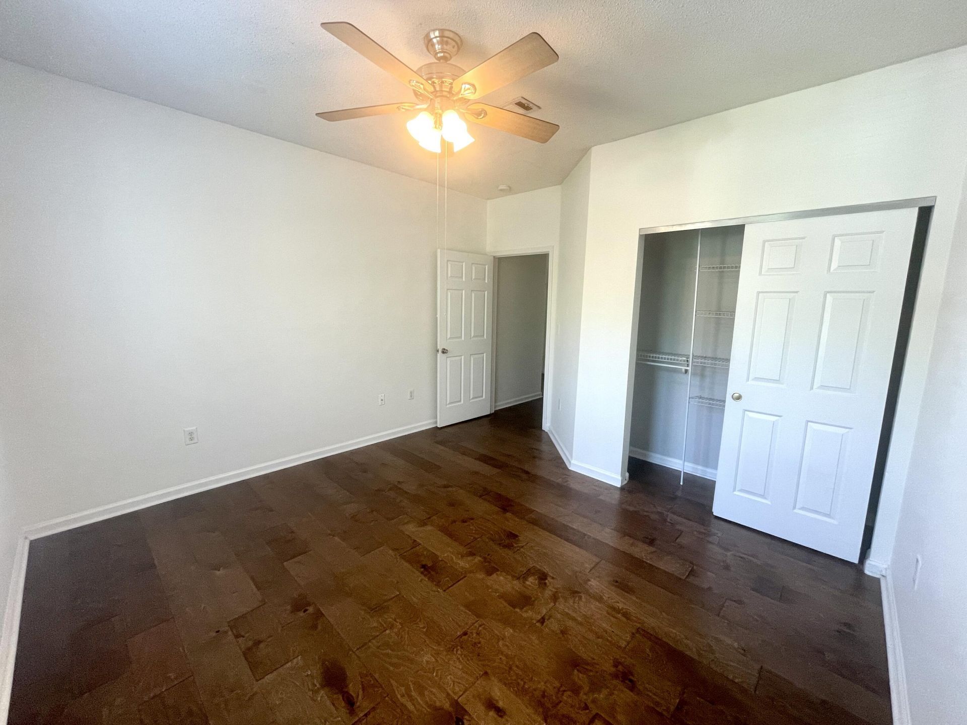 2411 Chatelain Way Photo 26