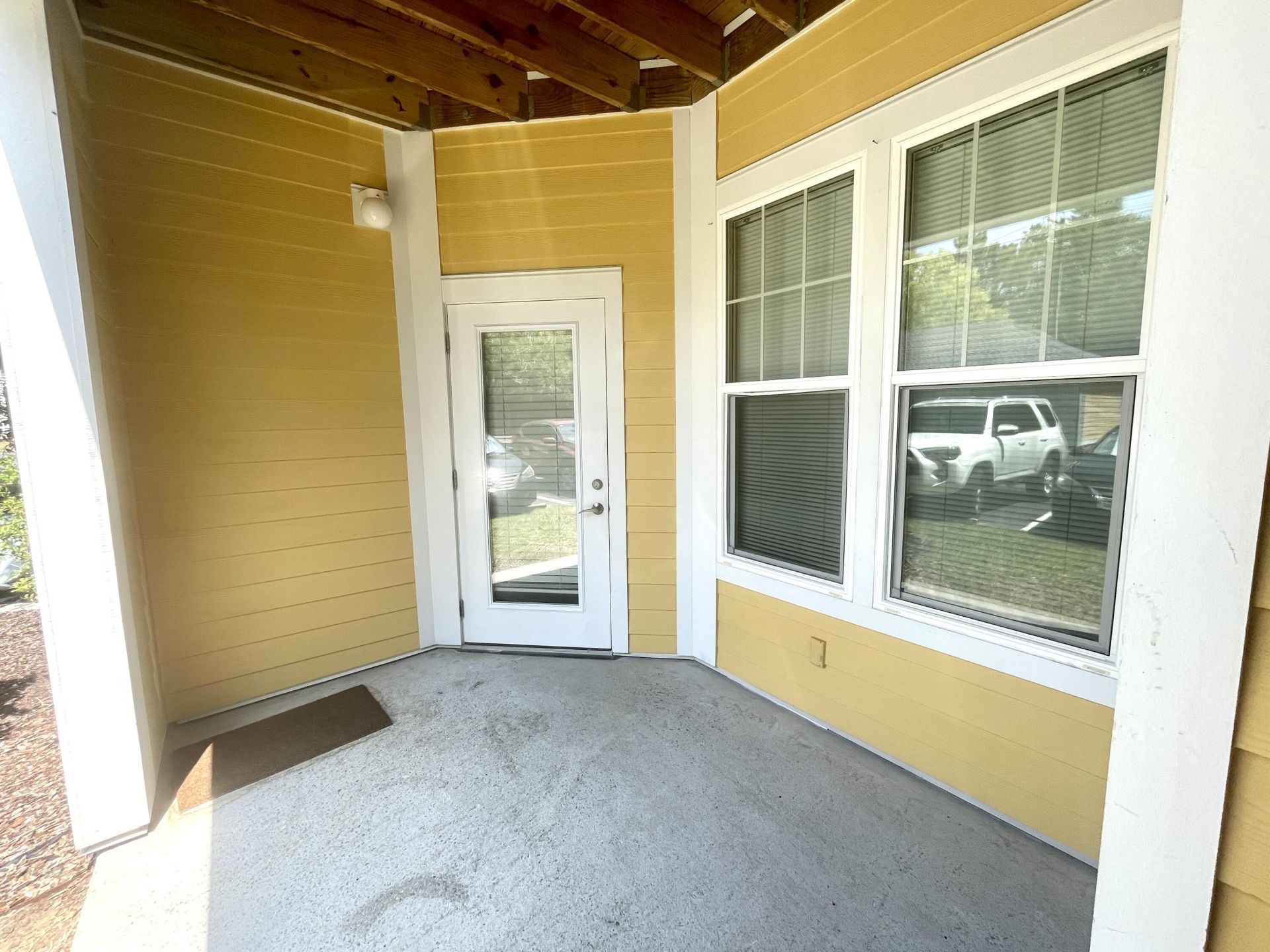 2411 Chatelain Way Photo 31