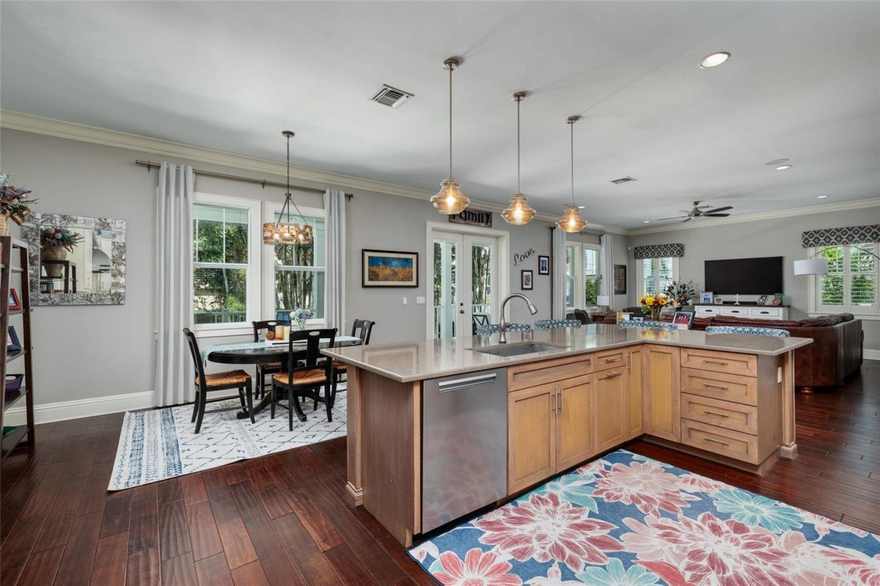852 Cordova Boulevard Ne, Saint Petersburg, FL 33704 Photo
