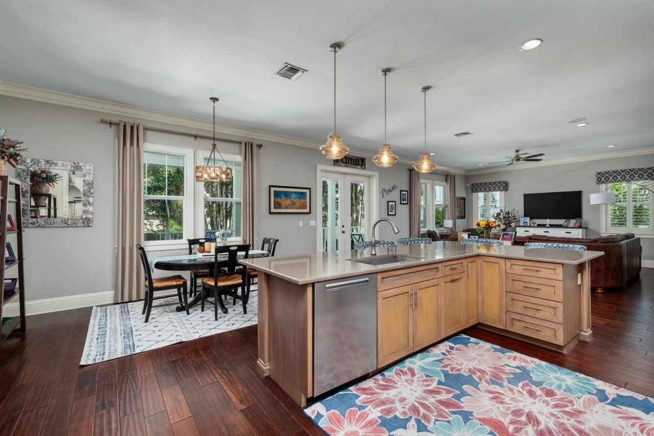 852 Cordova Boulevard Ne, Saint Petersburg, FL 33704 Photo