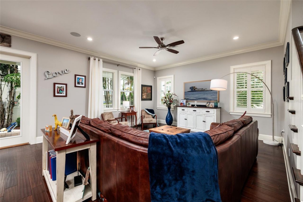 852 Cordova Boulevard Ne, Saint Petersburg, FL 33704 Photo
