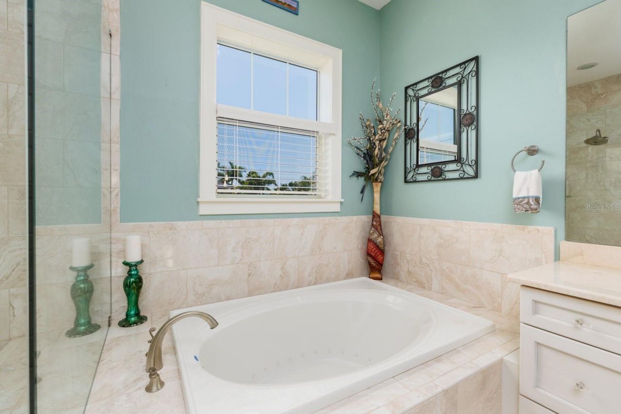 852 Cordova Boulevard Ne, Saint Petersburg, FL 33704 Photo